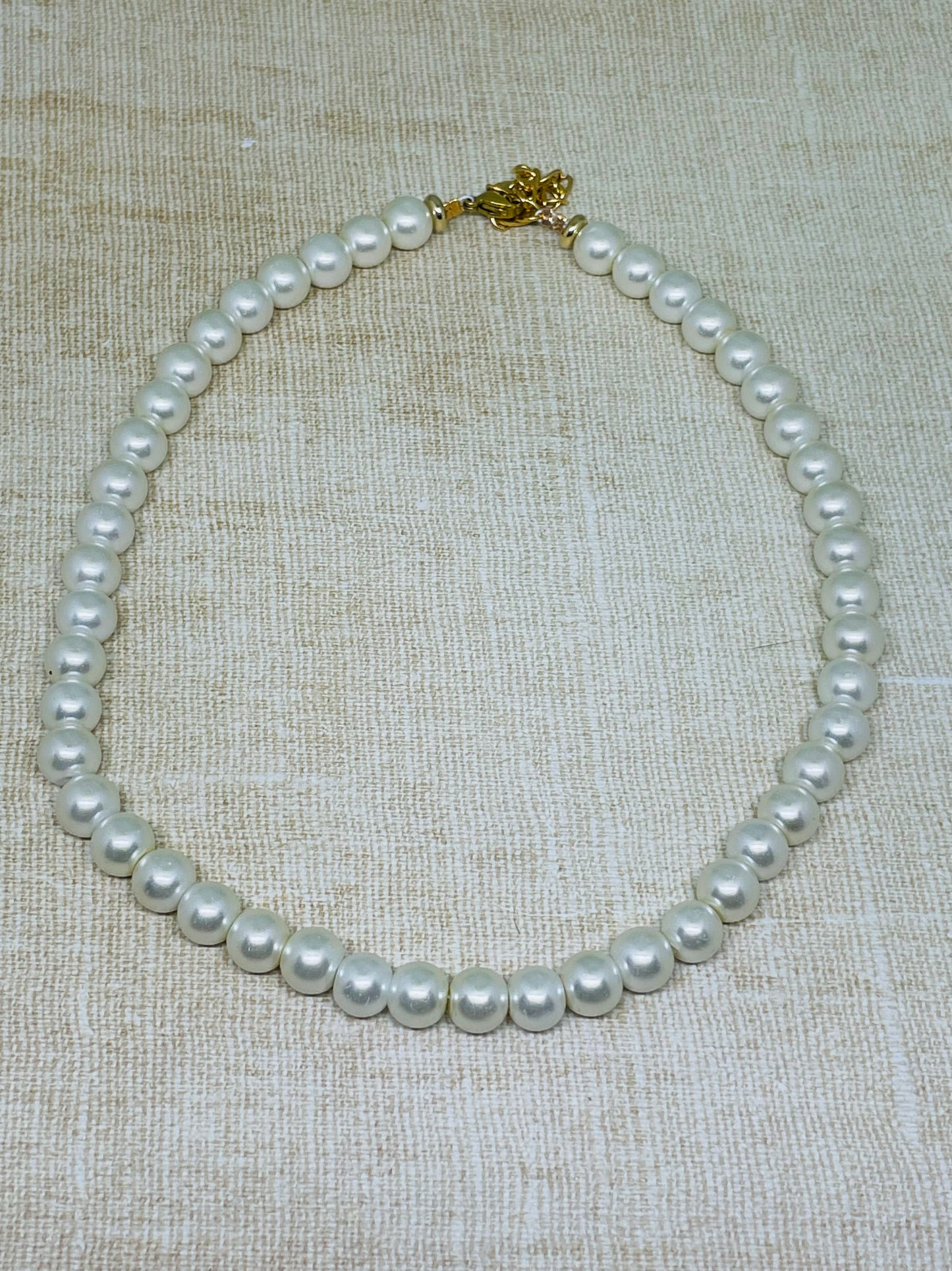 Collier Augustine